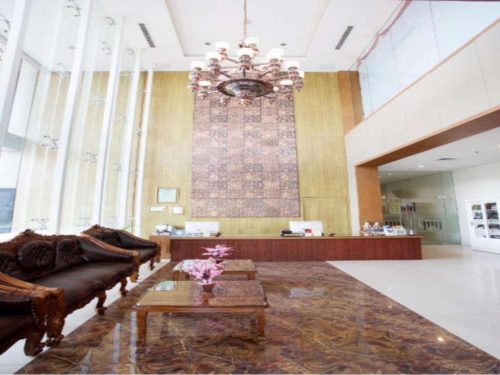 The Atrium Hotel & Resort Yogyakarta Melati Екстериор снимка